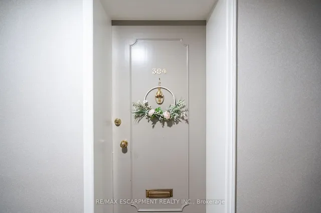 Additional image 7 of 10 WOODMAN Dr Unit 304