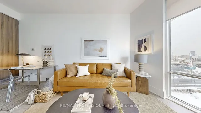 Additional image 5 of 15 Merchants Wharf Unit 1208