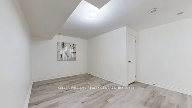 Additional image 25 of 272B Boon Ave