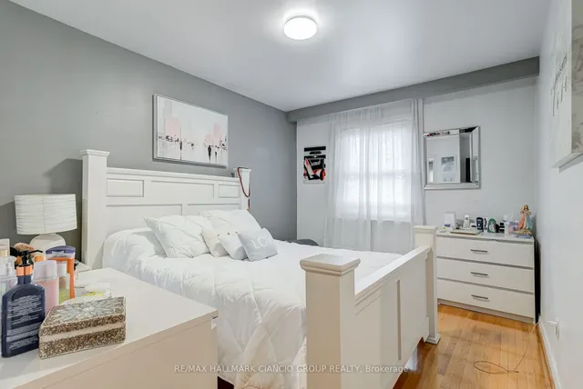 Additional image 25 of 38 Pendeen Ave