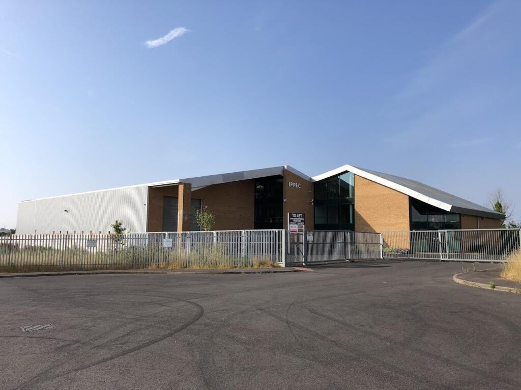 Additional image 2 of 21 Buntsford Drive, Bromsgrove, Worcestershire, B60 3AJ