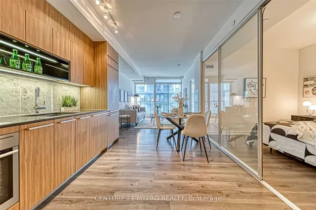 Additional image 7 of 90 Queens Wharf Rd Unit 807