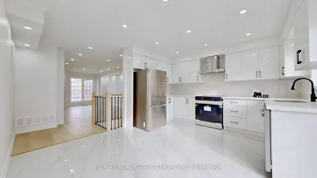 Additional image 10 of 51 Denison Ave