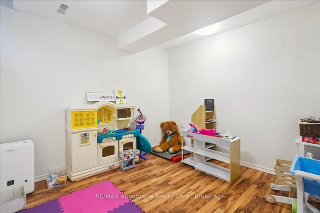 Additional image 34 of 5021 Bunton Cres