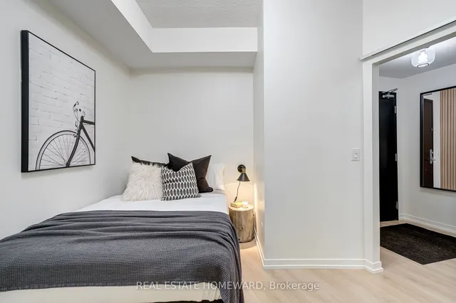 Additional image 21 of 51 East Liberty St Unit 1207