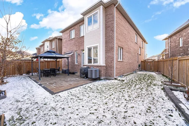 Additional image 37 of 1388 Connaught Terr