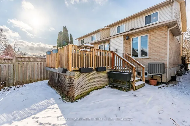 Additional image 40 of 17 Archer Way