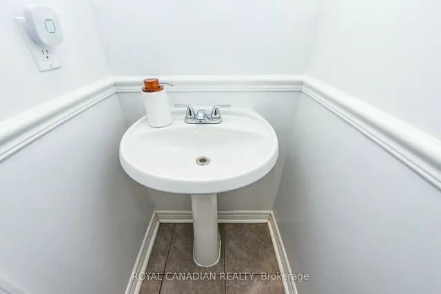 Additional image 32 of 47 Ellis Dr Unit 47