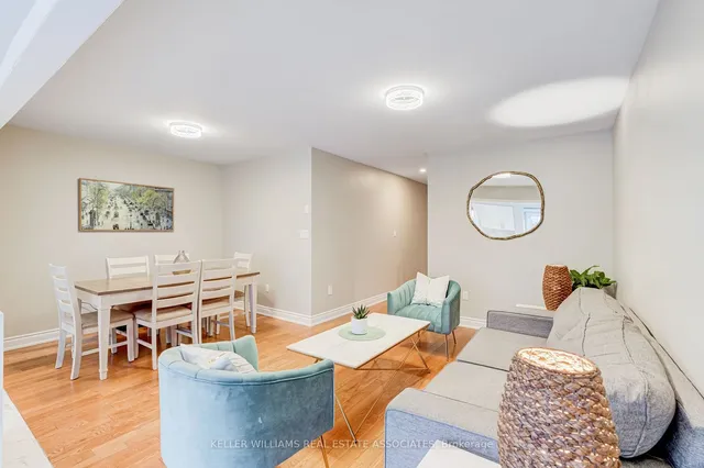 Additional image 14 of 94 Panton Tr