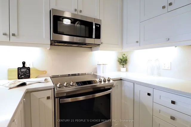 Additional image 27 of 95 Dundas St Unit 318