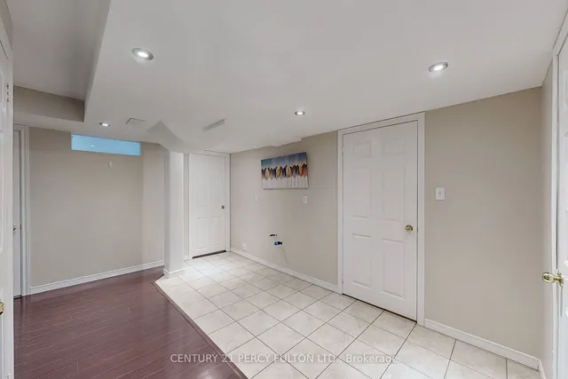 Additional image 24 of 21 Eastview Gate Unit 36