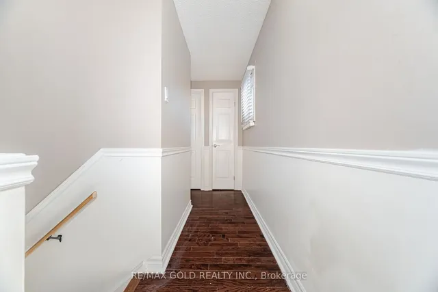 Additional image 17 of 11 Horatio Crt