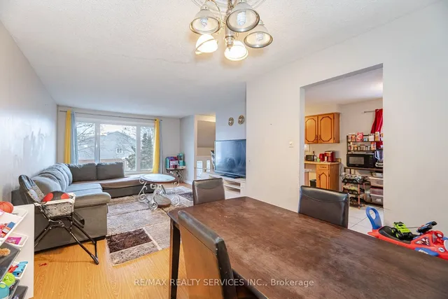 Additional image 9 of 12 Courtleigh Sq