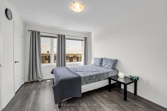 Additional image 32 of 250 Lagerfeld Dr Unit 11