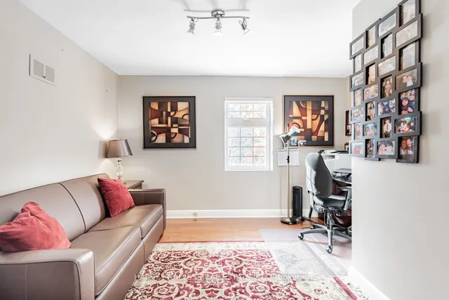 Additional image 30 of 144 Armour Blvd