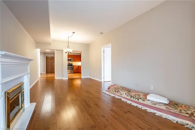 Additional image 34 of 4000 Creekside Dr Unit 207