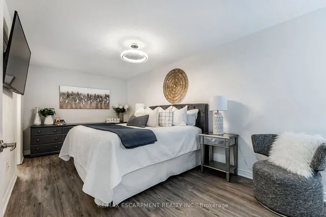 Additional image 15 of 1139 Duignan Cres