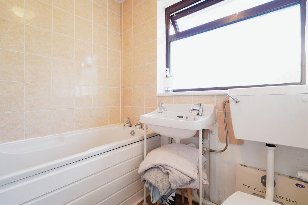 Additional image 13 of Neville Close, Redditch