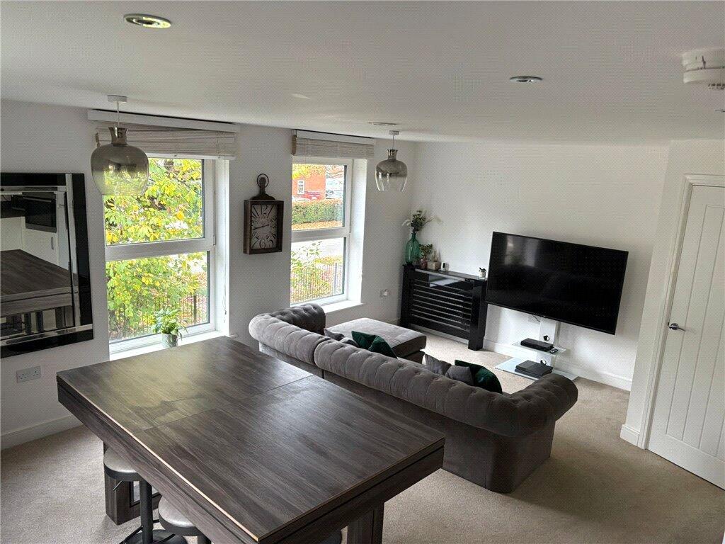 Additional image 5 of Flat 14 Osbourn Court, 51 Bridge Road East, Welwyn Garden City