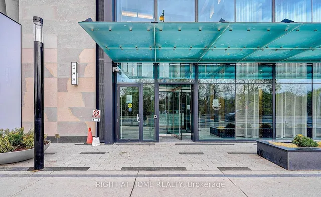 Additional image 3 of 585 Bloor St Unit 419