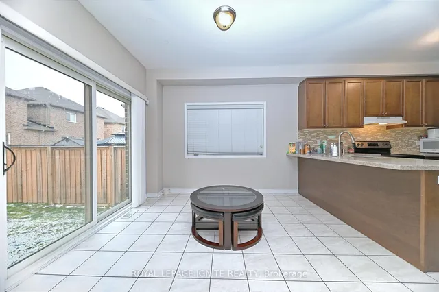 Additional image 16 of 22 Thornapple St