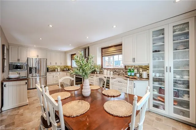 Additional image 12 of 64 Cedar Crest St