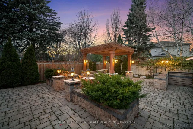 Additional image 32 of 168 Norton Ave