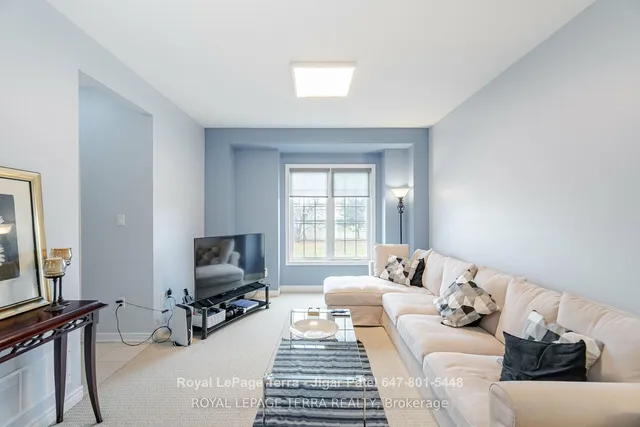 Additional image 15 of 2220 Queensway Dr Unit 2