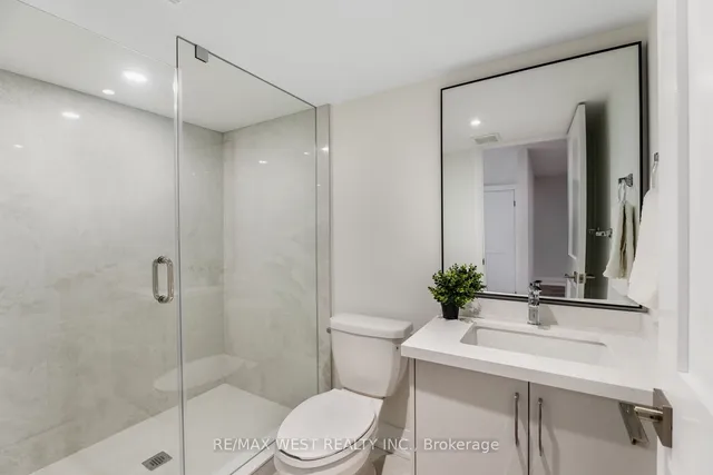 Additional image 38 of 1049 Greenwood Ave