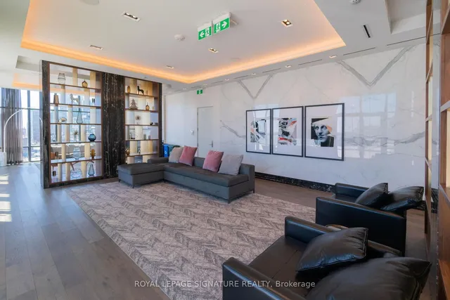 Additional image 26 of 15 Merchants' Wharf Unit 344