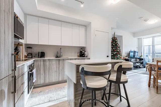 Additional image 16 of 2481 Taunton Rd Unit 901