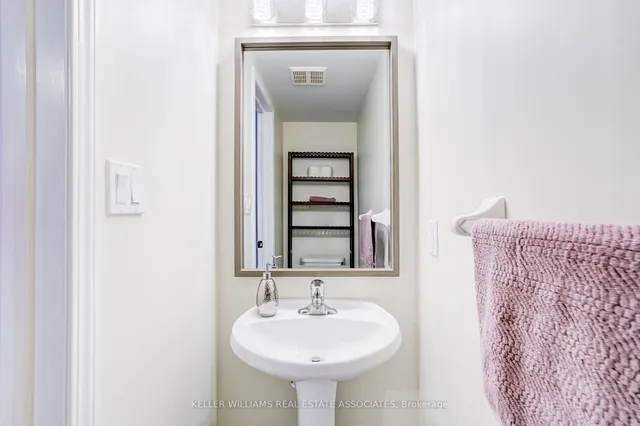 Additional image 27 of 94 Panton Tr