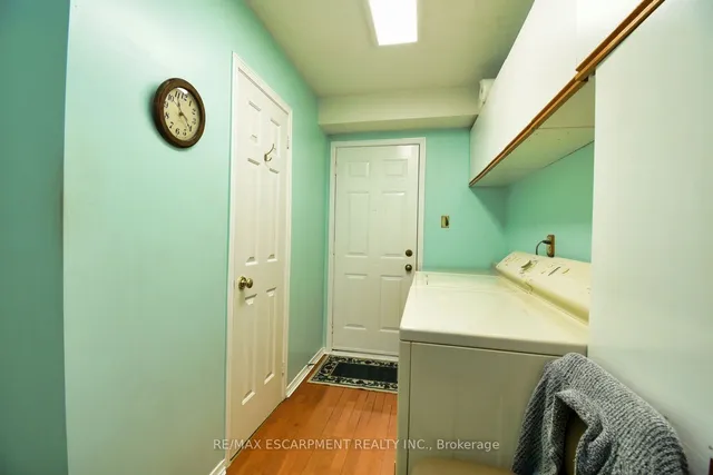 Additional image 33 of 54 Ramsden Dr