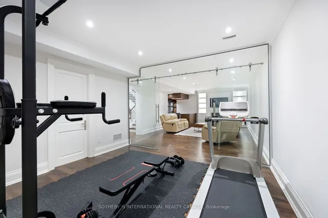 Additional image 29 of 22 Hillhurst Blvd