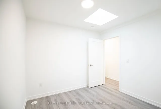 Additional image 10 of 3686 St Clair Ave Unit 105