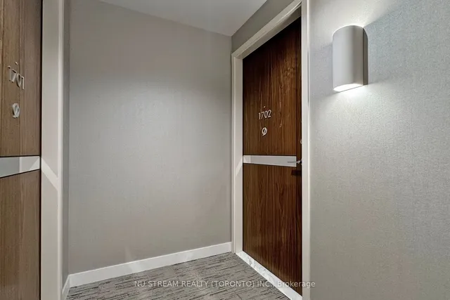 Additional image 4 of 95 Mcmahon Dr Unit 1702