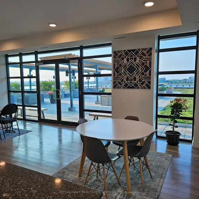 Additional image 11 of 2522 Keele St Unit 512