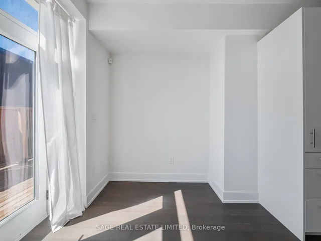 Additional image 4 of 1183 Dufferin St Unit 114