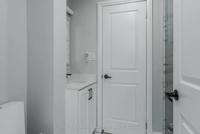 Additional image 26 of 1291 Princeton Cres