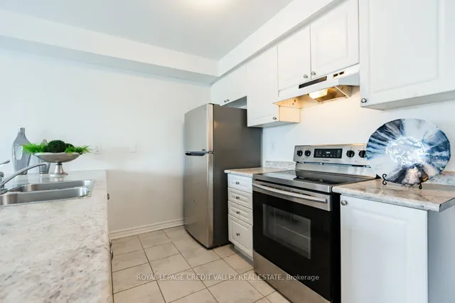 Additional image 7 of 200 Veterans Dr Unit 6