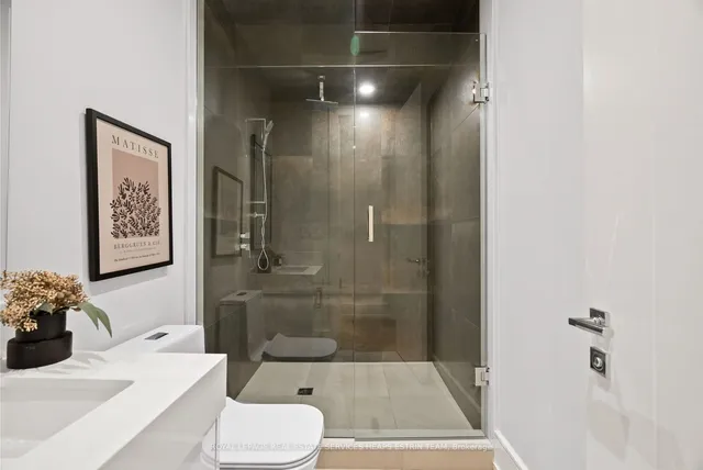 Additional image 34 of 39 Sharron Dr