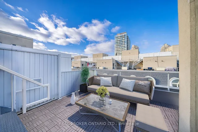 Additional image 26 of 32 Stadium Rd Unit 355