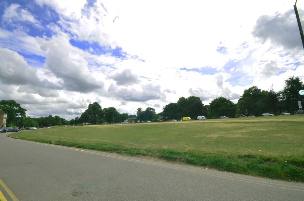 Additional image 8 of Arden Grove, Harpenden, Hertfordshire, AL5