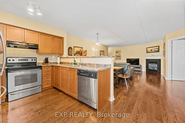 Additional image 15 of 1479 Maple Ave Unit 201