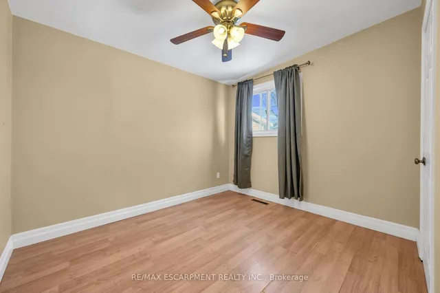 Additional image 23 of 31 Bobolink Rd