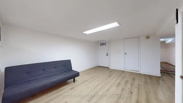 Additional image 34 of 28 Fennings St