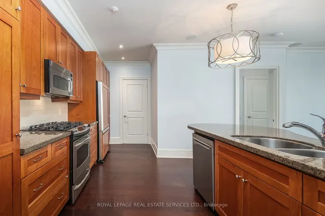 Additional image 4 of 2855 Bloor St Unit 713