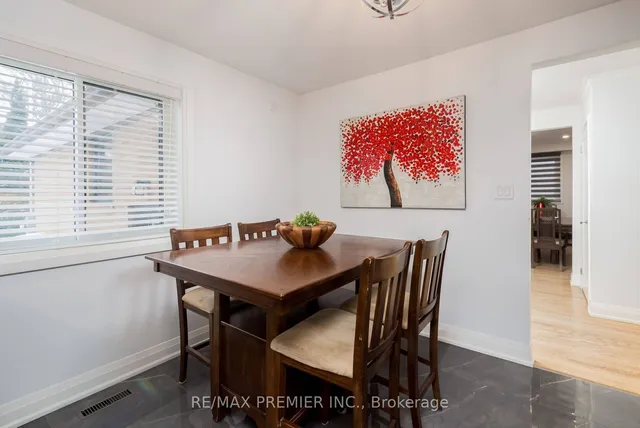 Additional image 12 of 71 Allanhurst Dr