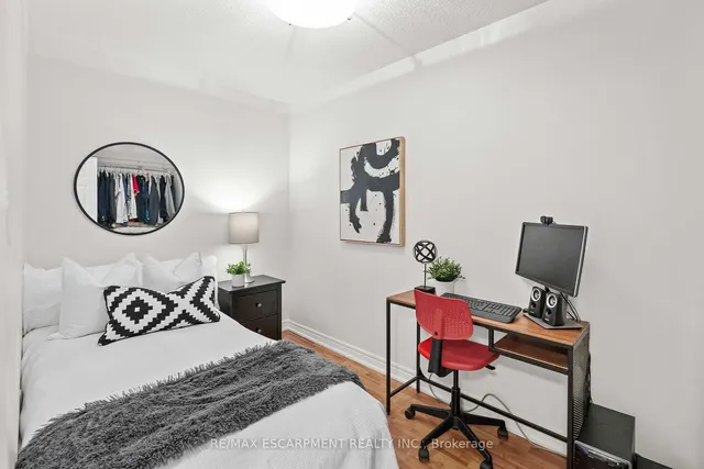 Additional image 11 of 4140 Foxwood Dr Unit 205