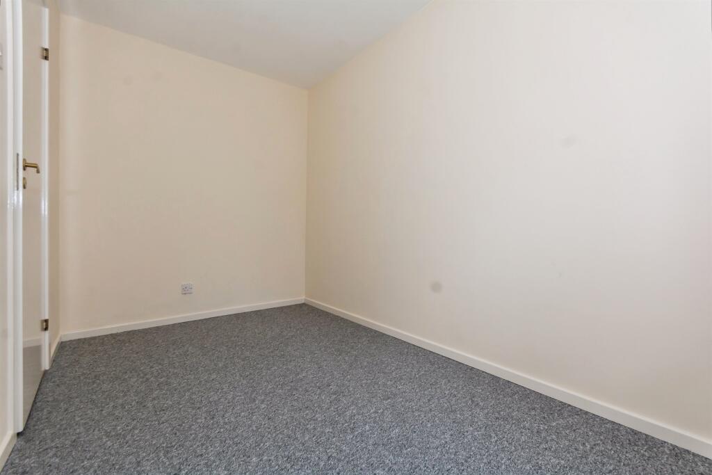 Additional image 12 of Raddlebarn Farm Drive, Birmingham